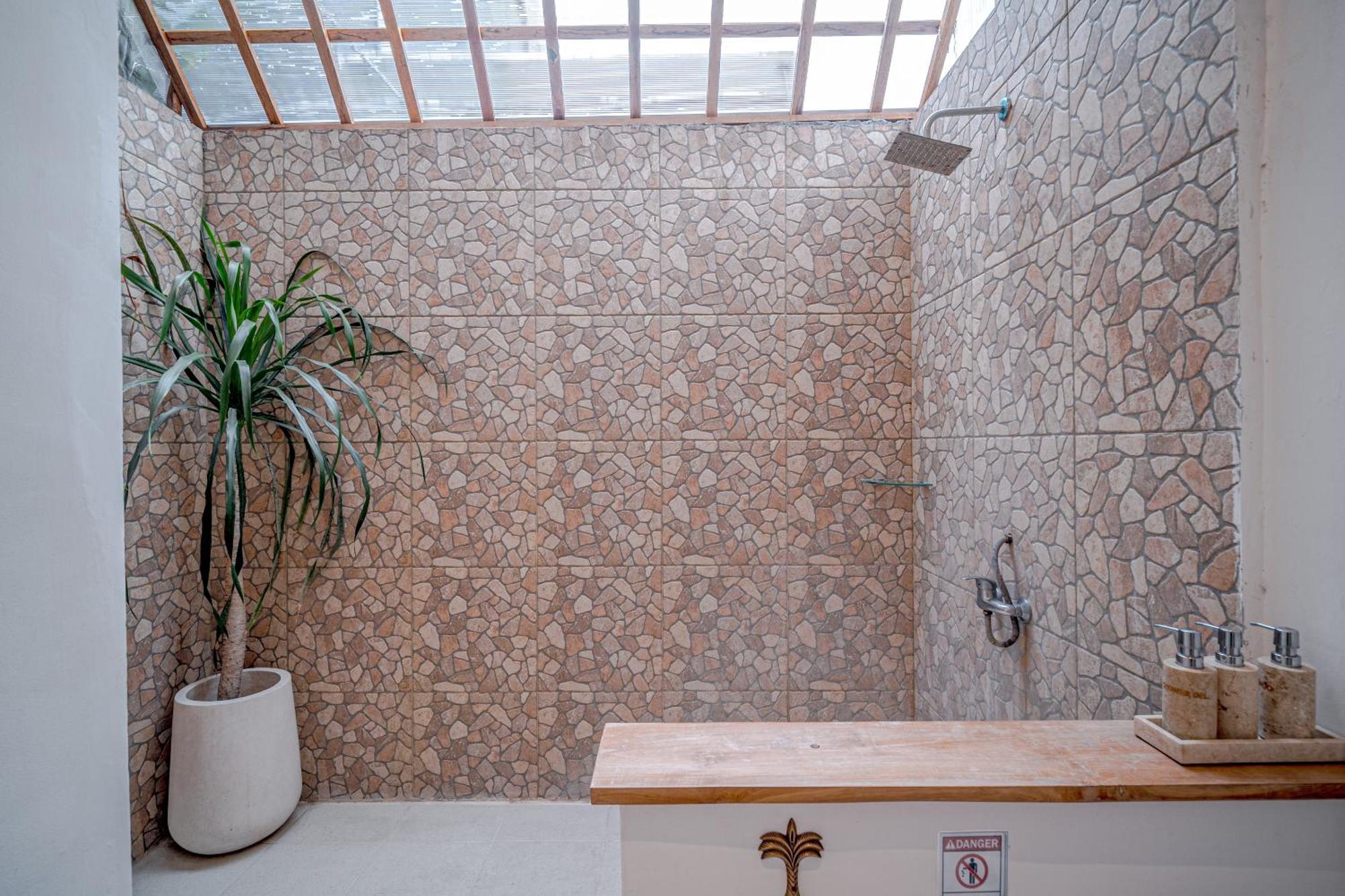 Villa Deba 3 By Bali Villa Solutions เซมินยัค ภายนอก รูปภาพ
