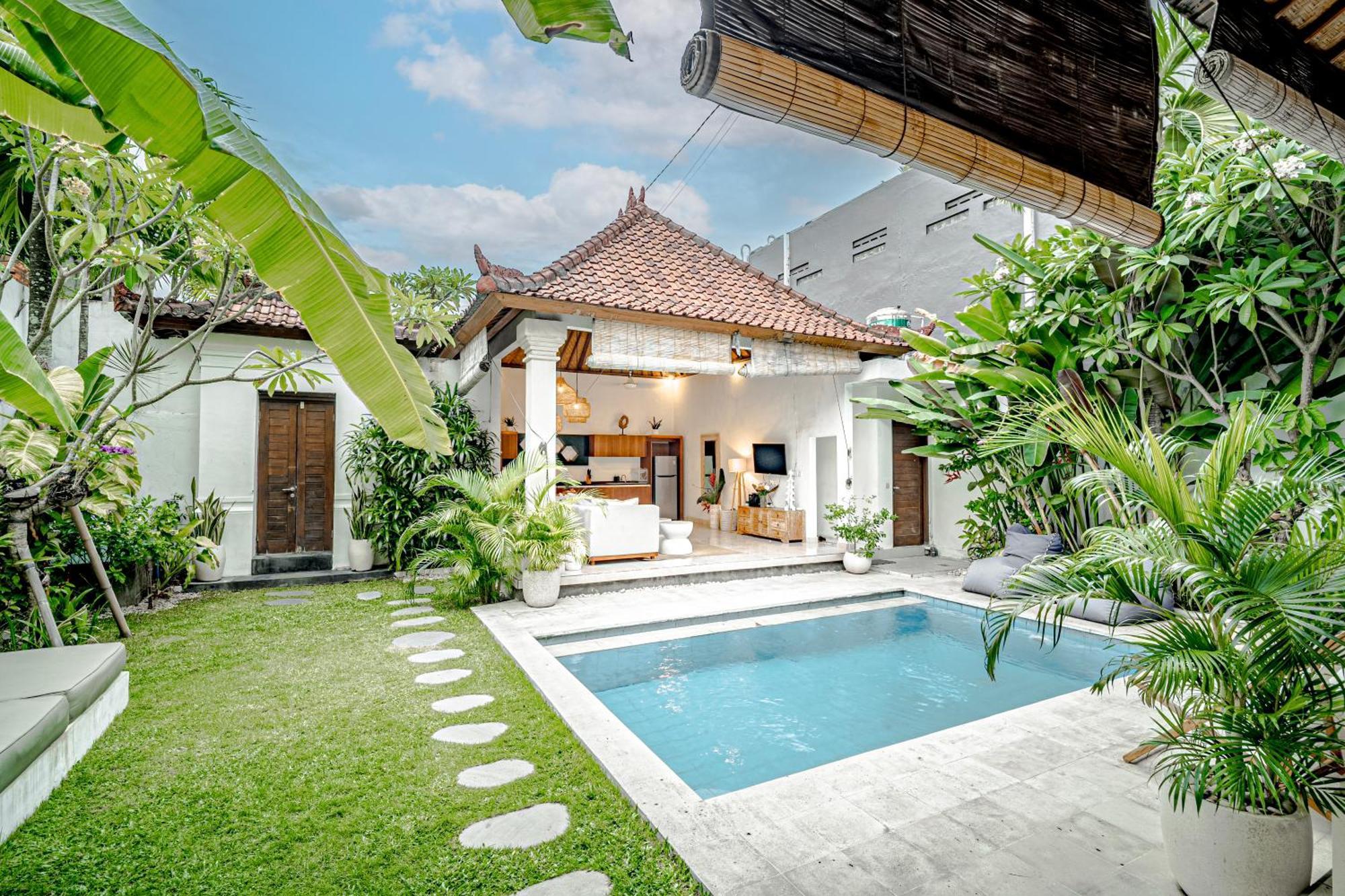 Villa Deba 3 By Bali Villa Solutions เซมินยัค ภายนอก รูปภาพ